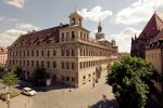 Besuche von Schulklassen und Schüler:innengruppen im Rathaus als Teil der politischen Bildung stärken