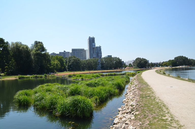Norikusbucht: Schwimmsteg für besseren Zugang zum Wasser